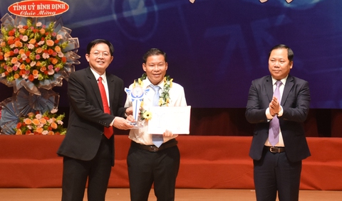 Bình Định lần đầu có trí thức đạt Giải thưởng Hồ Chí Minh về khoa học và công nghệ - Ảnh 1. Bình Định lần đầu có trí thức đạt Giải thưởng Hồ Chí Minh về khoa học và công nghệ - Ảnh 1.