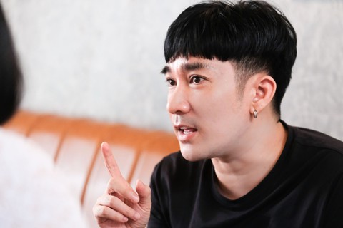 Phim bị tố đạo tiểu thuyết Pháp, Lý Nhã Kỳ nói gì?; Quang Hà chuẩn bị cho show diễn 11 tỉ tại Hà Nội - Ảnh 5. Phim bị tố đạo tiểu thuyết Pháp, Lý Nhã Kỳ nói gì?; Quang Hà chuẩn bị cho show diễn 11 tỉ tại Hà Nội - Ảnh 5.