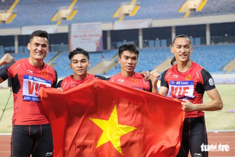 Nguyễn Thị Huyền ôm con gái sau khi đạt mốc 10 huy chương vàng SEA Games - Ảnh 10. Nguyễn Thị Huyền ôm con gái sau khi đạt mốc 10 huy chương vàng SEA Games - Ảnh 10.