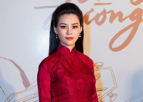 Văn Mai Hương ngừng hát phòng trà vì chai sạn cảm xúc, Tlinh xuất hiện tại quảng trường Thời Đại - Ảnh 4. Văn Mai Hương ngừng hát phòng trà vì chai sạn cảm xúc, Tlinh xuất hiện tại quảng trường Thời Đại - Ảnh 4.