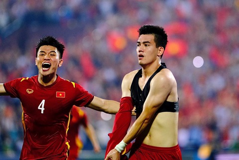 Nguyễn Thanh Bình hay nhất trận U23 Việt Nam thắng Malaysia - Ảnh 2. Nguyễn Thanh Bình hay nhất trận U23 Việt Nam thắng Malaysia - Ảnh 2.