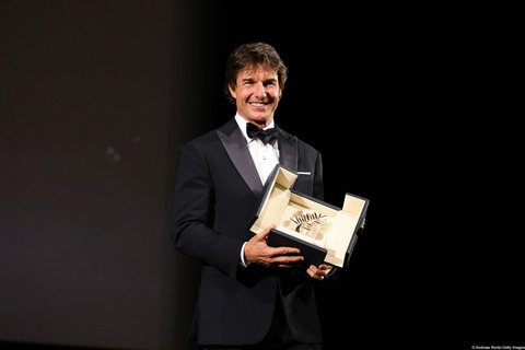 Tom Cruise hớp hồn người hâm mộ tại Liên hoan phim Cannes - Ảnh 10. Tom Cruise hớp hồn người hâm mộ tại Liên hoan phim Cannes - Ảnh 10.
