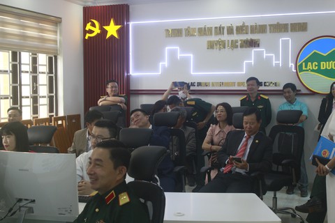 Huyện Lạc Dương chính thức đưa vào vận hành trung tâm giám sát và điều hành thông minh - Ảnh 3. Huyện Lạc Dương chính thức đưa vào vận hành trung tâm giám sát và điều hành thông minh - Ảnh 3.