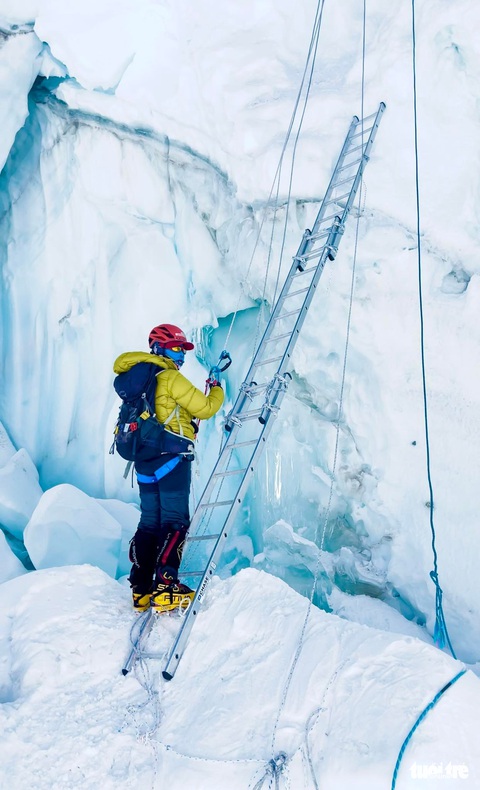 Cô gái Việt Nam chinh phục nóc nhà thế giới: Tôi hạnh phúc khi lên đỉnh Everest - Ảnh 3. Cô gái Việt Nam chinh phục nóc nhà thế giới: Tôi hạnh phúc khi lên đỉnh Everest - Ảnh 3.