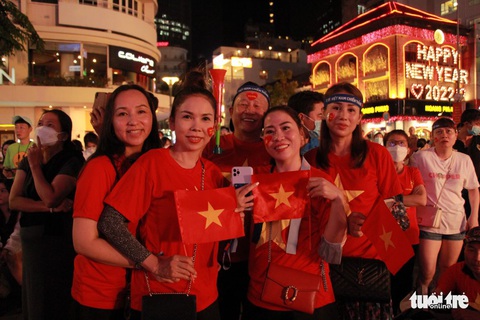 Người dân vui mừng chiến thắng của U23 Việt Nam - Ảnh 7. Người dân vui mừng chiến thắng của U23 Việt Nam - Ảnh 7.