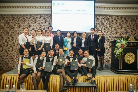 Hơn 2.500 đầu việc đợi ứng viên tại HUTECH Tourism Happy Day 2022 - Ảnh 2. Hơn 2.500 đầu việc đợi ứng viên tại HUTECH Tourism Happy Day 2022 - Ảnh 2.