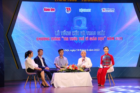 Chương trình Tri thức trẻ vì giáo dục trao giải cho 5 công trình xuất sắc - Ảnh 1. Chương trình Tri thức trẻ vì giáo dục trao giải cho 5 công trình xuất sắc - Ảnh 1.