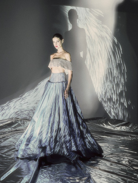 Công Trí ra mắt bộ sưu tập Thu Đông trên Vogue Runway - Ảnh 1. Công Trí ra mắt bộ sưu tập Thu Đông trên Vogue Runway - Ảnh 1.