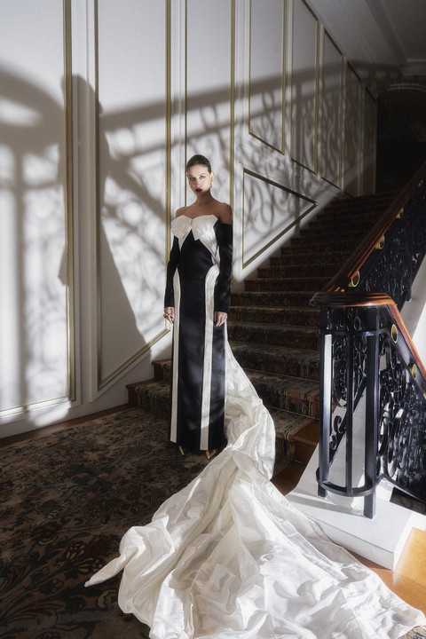Công Trí ra mắt bộ sưu tập Thu Đông trên Vogue Runway - Ảnh 6. Công Trí ra mắt bộ sưu tập Thu Đông trên Vogue Runway - Ảnh 6.