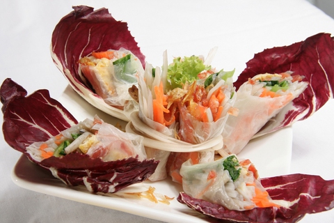 Mấy món sen hồi con nít má làm, cha chả là ngon - Ảnh 1. Mấy món sen hồi con nít má làm, cha chả là ngon - Ảnh 1.