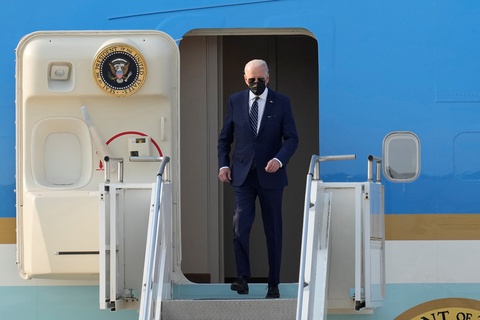 Ông Biden tới Hàn Quốc, bắt đầu công du châu Á - Ảnh 1. Ông Biden tới Hàn Quốc, bắt đầu công du châu Á - Ảnh 1.