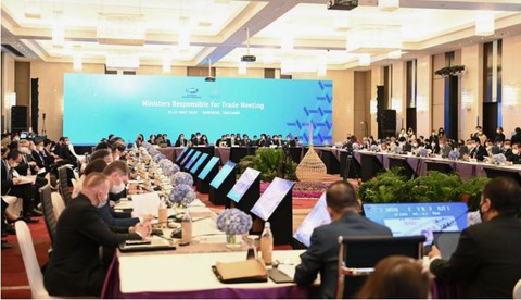 Phái đoàn Mỹ, Nhật, Úc, Canada và New Zealand bỏ ra ngoài khi đại diện Nga phát biểu ở APEC - Ảnh 1. Phái đoàn Mỹ, Nhật, Úc, Canada và New Zealand bỏ ra ngoài khi đại diện Nga phát biểu ở APEC - Ảnh 1.