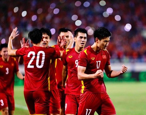 Đánh bại Thái Lan, U23 Việt Nam bảo vệ thành công chiếc HCV SEA Games - Ảnh 5. Đánh bại Thái Lan, U23 Việt Nam bảo vệ thành công chiếc HCV SEA Games - Ảnh 5.