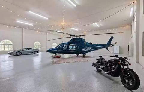 Biệt thự 6,2 triệu USD cho đại gia chơi xe với 2 garage khổng lồ - Ảnh 9. Biệt thự 6,2 triệu USD cho đại gia chơi xe với 2 garage khổng lồ - Ảnh 9.