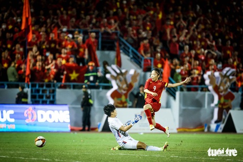 Tuyển nữ Việt Nam vô địch SEA Games 31: Khẳng định vị thế nữ hoàng - Ảnh 1. Tuyển nữ Việt Nam vô địch SEA Games 31: Khẳng định vị thế nữ hoàng - Ảnh 1.