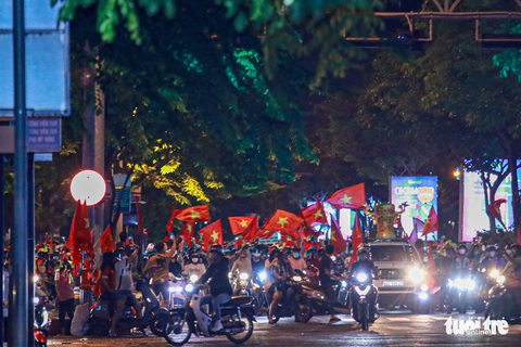 Cả nước tưng bừng mừng chiến thắng lộng lẫy của U23 Việt Nam - Ảnh 35. Cả nước tưng bừng mừng chiến thắng lộng lẫy của U23 Việt Nam - Ảnh 35.