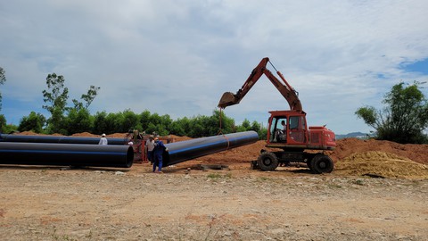 Chưa được cấp phép, Nhà máy bột giấy VNT19 đã thi công đường ống xả thải - Ảnh 1. Chưa được cấp phép, Nhà máy bột giấy VNT19 đã thi công đường ống xả thải - Ảnh 1.