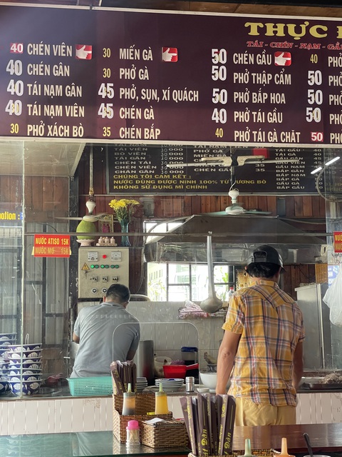 Fastfood ở Việt Nam không phải burger hay pizza mà có tên là QUÁN - Ảnh 4. Fastfood ở Việt Nam không phải burger hay pizza mà có tên là QUÁN - Ảnh 4.