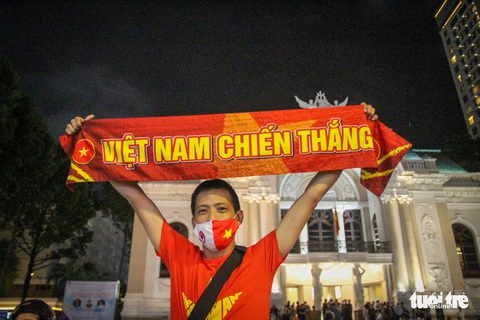 Cả nước tưng bừng mừng chiến thắng lộng lẫy của U23 Việt Nam - Ảnh 11. Cả nước tưng bừng mừng chiến thắng lộng lẫy của U23 Việt Nam - Ảnh 11.