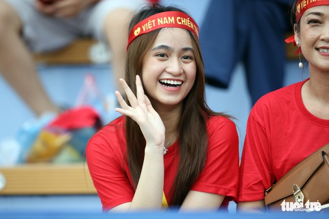 Những bóng hồng dễ thương điểm tô SEA Games 31 - Ảnh 6. Những bóng hồng dễ thương điểm tô SEA Games 31 - Ảnh 6.