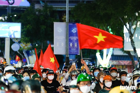 Cả nước tưng bừng mừng chiến thắng lộng lẫy của U23 Việt Nam - Ảnh 9. Cả nước tưng bừng mừng chiến thắng lộng lẫy của U23 Việt Nam - Ảnh 9.