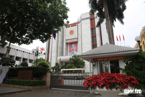 Hà Nội chi 61 tỉ đồng ngân sách thành phố cử cán bộ, công chức đi học thạc sĩ, tiến sĩ - Ảnh 1. Hà Nội chi 61 tỉ đồng ngân sách thành phố cử cán bộ, công chức đi học thạc sĩ, tiến sĩ - Ảnh 1.