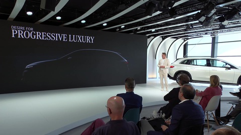 Mercedes-Benz nhá hàng 4 xe cùng lúc: Có mẫu giá rẻ cho người mới chơi xe sang - Ảnh 4. Mercedes-Benz nhá hàng 4 xe cùng lúc: Có mẫu giá rẻ cho người mới chơi xe sang - Ảnh 4.