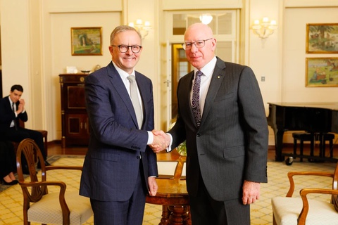 Tân thủ tướng Úc Anthony Albanese tuyên thệ nhậm chức - Ảnh 1. Tân thủ tướng Úc Anthony Albanese tuyên thệ nhậm chức - Ảnh 1.