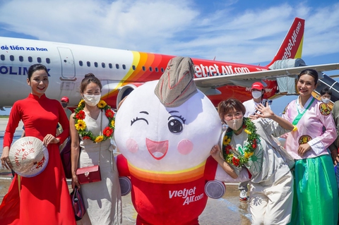 Hàng không đi đầu chuyển đổi số - Ảnh 2. Hàng không đi đầu chuyển đổi số - Ảnh 2.
