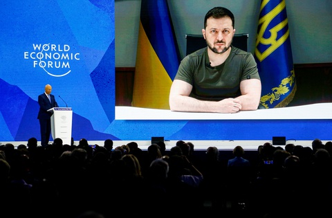 Ông Zelensky nói sẵn sàng trao đổi tù binh với Nga - Ảnh 1. Ông Zelensky nói sẵn sàng trao đổi tù binh với Nga - Ảnh 1.
