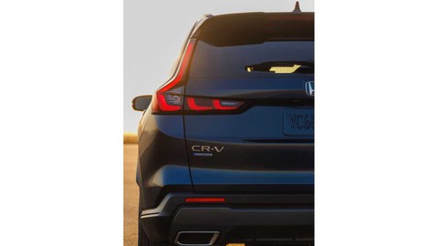 Honda CR-V đời mới nhá hàng 3 chi tiết quan trọng, hé lộ có bản hybrid tiết kiệm xăng - Ảnh 4. Honda CR-V đời mới nhá hàng 3 chi tiết quan trọng, hé lộ có bản hybrid tiết kiệm xăng - Ảnh 4.