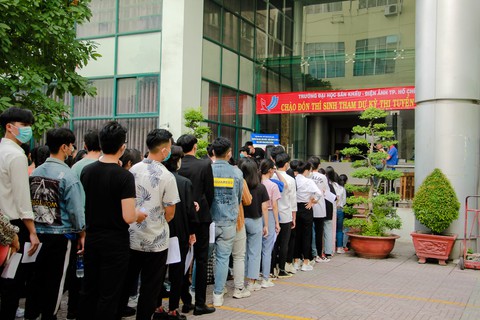 ĐH Sân khấu điện ảnh TP.HCM hủy bằng đã cấp cho con trưởng phòng tổ chức cán bộ - Ảnh 1. ĐH Sân khấu điện ảnh TP.HCM hủy bằng đã cấp cho con trưởng phòng tổ chức cán bộ - Ảnh 1.
