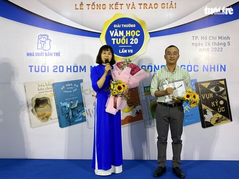 Vụn ký ức và Nửa lời chưa nói đoạt giải nhì Văn học tuổi 20 - Ảnh 3. Vụn ký ức và Nửa lời chưa nói đoạt giải nhì Văn học tuổi 20 - Ảnh 3.