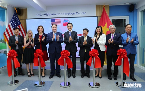 Khai trương Trung tâm Hợp tác Việt Nam - Hoa Kỳ tại Hà Nội - Ảnh 1. Khai trương Trung tâm Hợp tác Việt Nam - Hoa Kỳ tại Hà Nội - Ảnh 1.