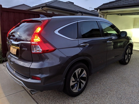 Nghe lời vợ bầu, chủ xe xuống tiền mua Honda CR-V, 6 năm sử dụng vẫn ưng như ngày mới tậu - Ảnh 4. Nghe lời vợ bầu, chủ xe xuống tiền mua Honda CR-V, 6 năm sử dụng vẫn ưng như ngày mới tậu - Ảnh 4.