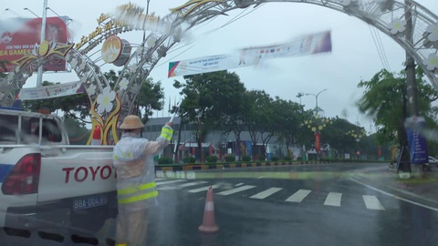 Vĩnh Phúc: Nhiều nơi chìm sâu trong nước, dân ra đường bắt cá, học sinh nghỉ học - Ảnh 9. Vĩnh Phúc: Nhiều nơi chìm sâu trong nước, dân ra đường bắt cá, học sinh nghỉ học - Ảnh 9.
