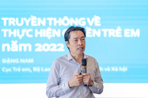 Không có văn phòng ở Việt Nam, Facebook, Google vẫn phải gỡ, xóa clip, hình ảnh độc hại với trẻ em - Ảnh 2. Không có văn phòng ở Việt Nam, Facebook, Google vẫn phải gỡ, xóa clip, hình ảnh độc hại với trẻ em - Ảnh 2.