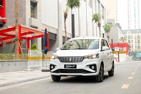 Suzuki Ertiga: Lựa chọn vàng trong… làng xe dịch vụ - Ảnh 1. Suzuki Ertiga: Lựa chọn vàng trong… làng xe dịch vụ - Ảnh 1.