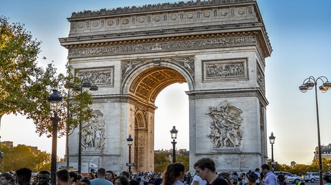 Tham quan Paris tình yêu trọn gói chỉ từ 41.090.000 đồng - Ảnh 1. Tham quan Paris tình yêu trọn gói chỉ từ 41.090.000 đồng - Ảnh 1.