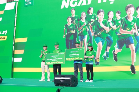 Hàng ngàn học sinh Khánh Hòa được tiếp ý chí tại Ngày hội đi bộ MILO 2022 - Ảnh 9. Hàng ngàn học sinh Khánh Hòa được tiếp ý chí tại Ngày hội đi bộ MILO 2022 - Ảnh 9.