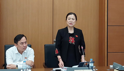 Thêm một lô hàng tài trợ chống dịch mắc kẹt 6 tháng vì thủ tục, đến nay vẫn nằm trong kho - Ảnh 1. Thêm một lô hàng tài trợ chống dịch mắc kẹt 6 tháng vì thủ tục, đến nay vẫn nằm trong kho - Ảnh 1.