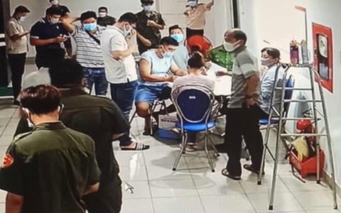 Phát hiện một thi thể phụ nữ 29 tuổi đang phân hủy trong căn hộ chung cư - Ảnh 1. Phát hiện một thi thể phụ nữ 29 tuổi đang phân hủy trong căn hộ chung cư - Ảnh 1.