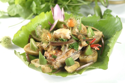 Ngon nhức răng với ốc, gỏi xoài, cơm dừa, lươn um, cá linh, chuột đồng... ở Tây Nam Bộ - Ảnh 5. Ngon nhức răng với ốc, gỏi xoài, cơm dừa, lươn um, cá linh, chuột đồng... ở Tây Nam Bộ - Ảnh 5.