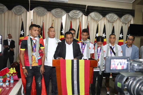 Các người hùng Timor-Leste cầm theo nón lá, quốc kỳ Việt Nam ăn mừng tại quê nhà - Ảnh 4. Các người hùng Timor-Leste cầm theo nón lá, quốc kỳ Việt Nam ăn mừng tại quê nhà - Ảnh 4.