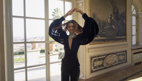 Zendaya - ngôi sao phim ‘Spider-Man’ - diện thiết kế của Công Trí - Ảnh 1. Zendaya - ngôi sao phim ‘Spider-Man’ - diện thiết kế của Công Trí - Ảnh 1.