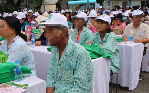 Ung thư phổi tăng nhanh, bệnh nhân đến bệnh viện muộn - Ảnh 2. Ung thư phổi tăng nhanh, bệnh nhân đến bệnh viện muộn - Ảnh 2.