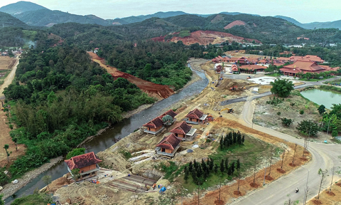 Chưa đình chỉ dự án Đại Tùng Lâm Hoa Sen - Ảnh 2. Chưa đình chỉ dự án Đại Tùng Lâm Hoa Sen - Ảnh 2.