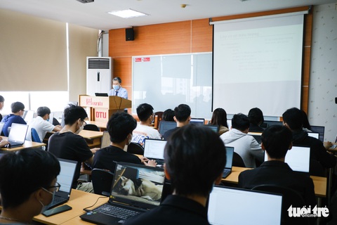 Nâng chất nhân lực công nghệ thông tin và du lịch Đà Nẵng - Ảnh 2. Nâng chất nhân lực công nghệ thông tin và du lịch Đà Nẵng - Ảnh 2.