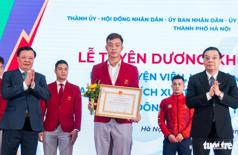 Một số vận động viên đã kìm nỗi đau mất người thân để lập kỳ tích tại SEA Games - Ảnh 1. Một số vận động viên đã kìm nỗi đau mất người thân để lập kỳ tích tại SEA Games - Ảnh 1.