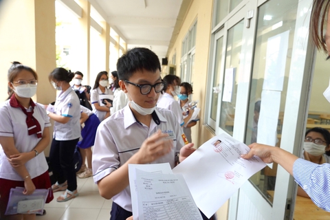 Thiếu sót trong thi học sinh giỏi tại TP.HCM: Rút kinh nghiệm, không kiểm điểm - Ảnh 2. Thiếu sót trong thi học sinh giỏi tại TP.HCM: Rút kinh nghiệm, không kiểm điểm - Ảnh 2.